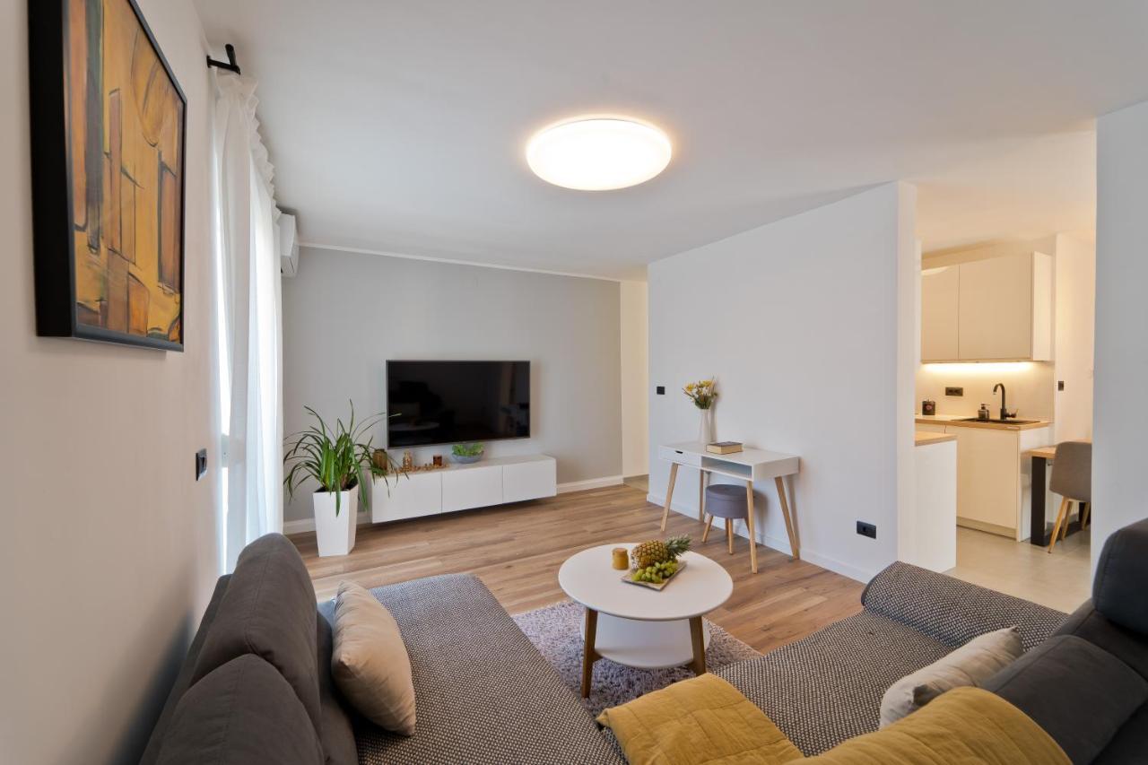Malemi Apartment Pula Ngoại thất bức ảnh