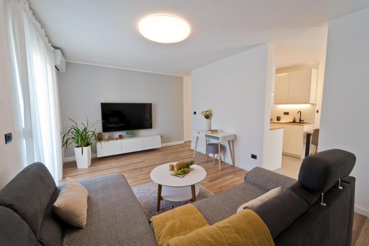 Malemi Apartment Pula Ngoại thất bức ảnh