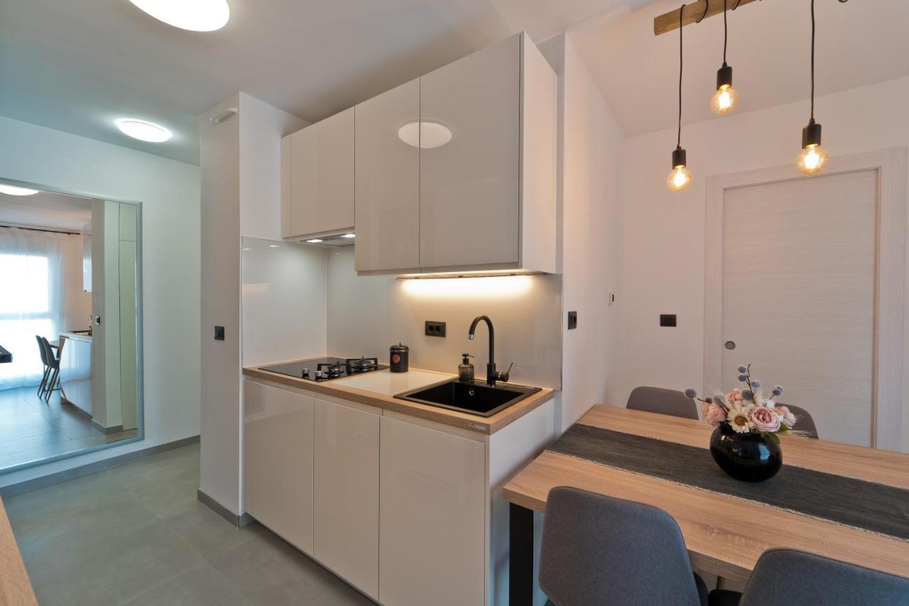Malemi Apartment Pula Ngoại thất bức ảnh
