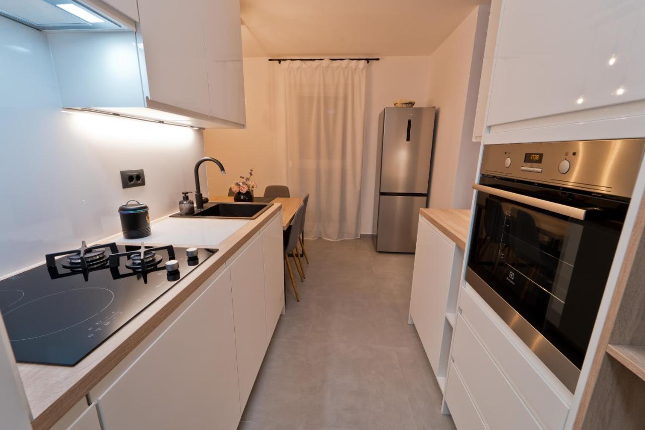Malemi Apartment Pula Ngoại thất bức ảnh