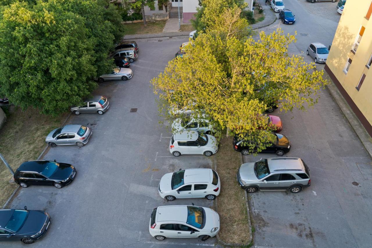 Malemi Apartment Pula Ngoại thất bức ảnh